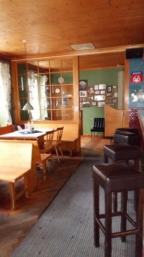 ドルンビルンPrivatzimmer Im Gasthaus Engelアパートメント エクステリア 写真